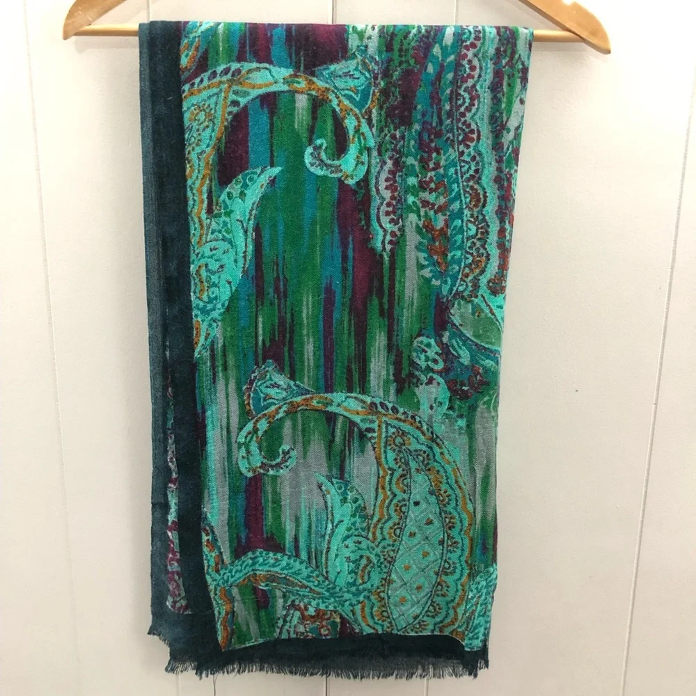 Lightweight Green Paisley Blanket Scarf/Wrap/Shawl - Picture 6 of 15